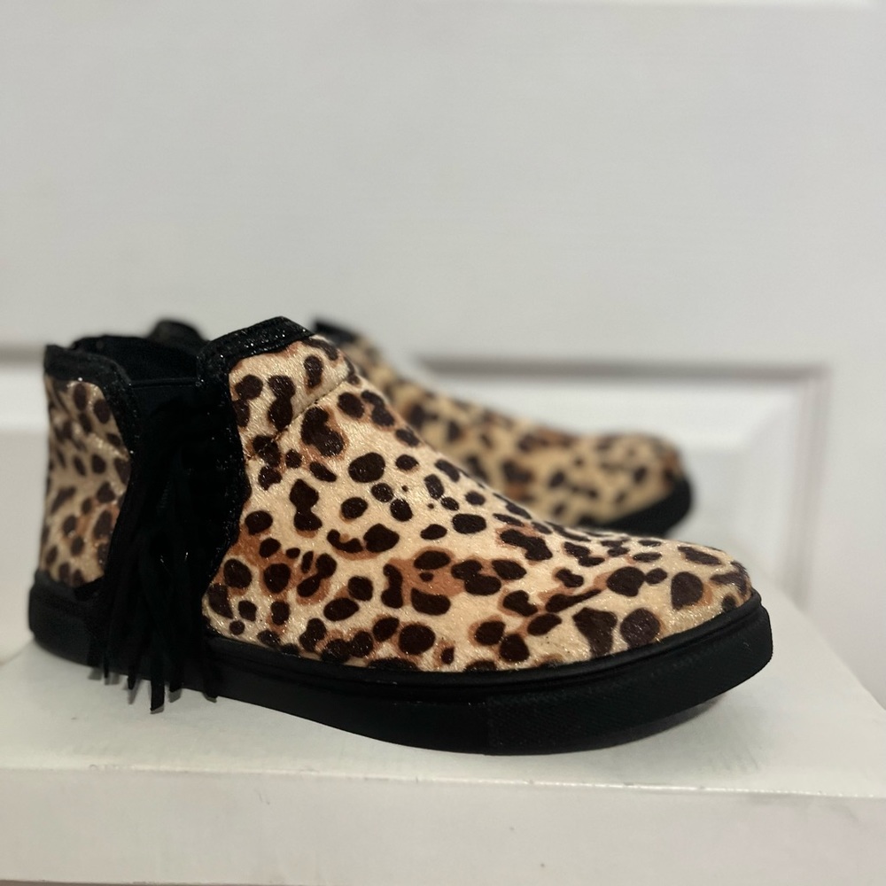 girls shoe